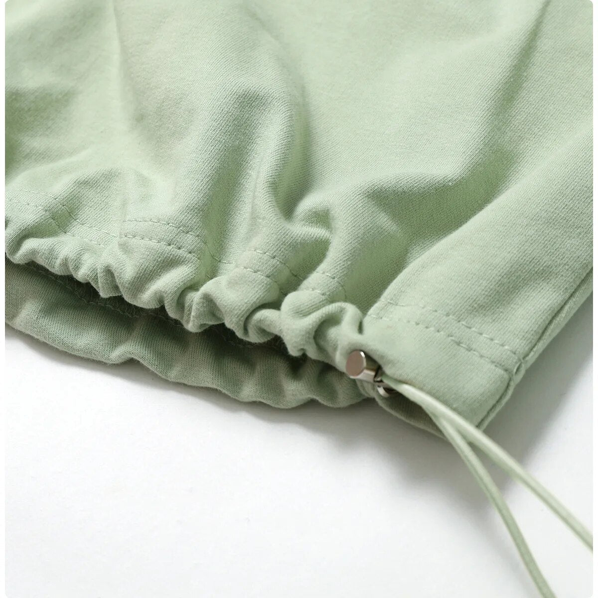 Camellia Sporty Bluse med Justerbar Talje – Behagelig til Hverdagsbrug