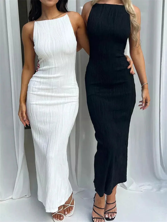 Celia | Figure-hugging Maxi Dress with Slit & Ruching Details