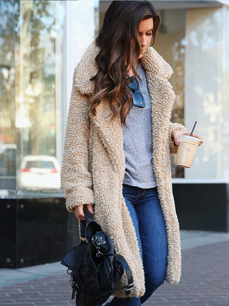 Elowé – Dam Long Jacket in Synthetic Fur – Soft Plush and Elegant Outer Jacket