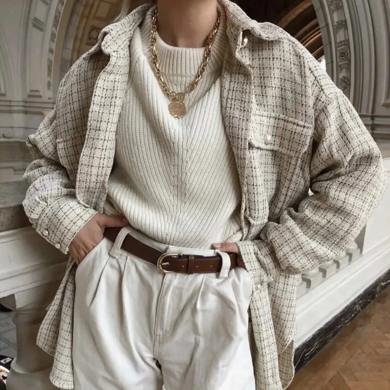 Célestea Chic Kappa with Pearl Buttons – Stylish Women's Outerwear