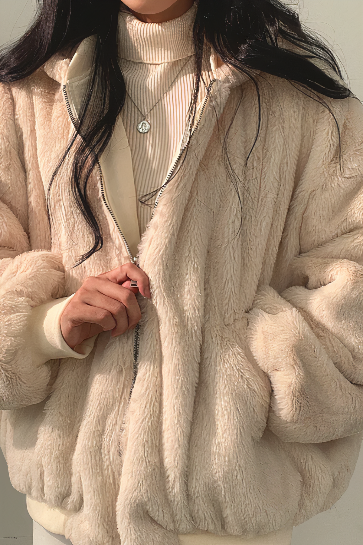 Dam coat Oversized – Reversible Shearling coat with Zipper & Ribbed Edge