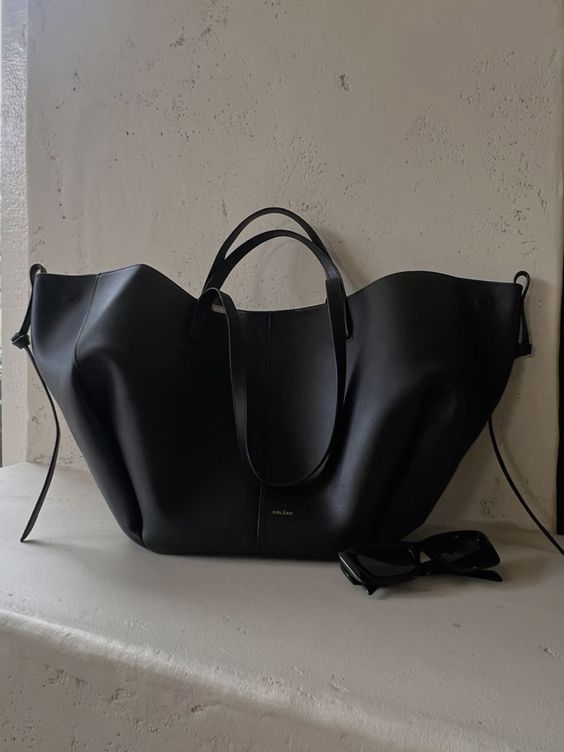 CELINA™ | Rymlig skuldertaske i vintage stil