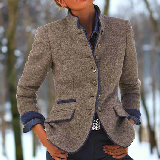 Veldora – Classic Blazer with High Collar and Sophisticated Buttoning with Metal Buttons