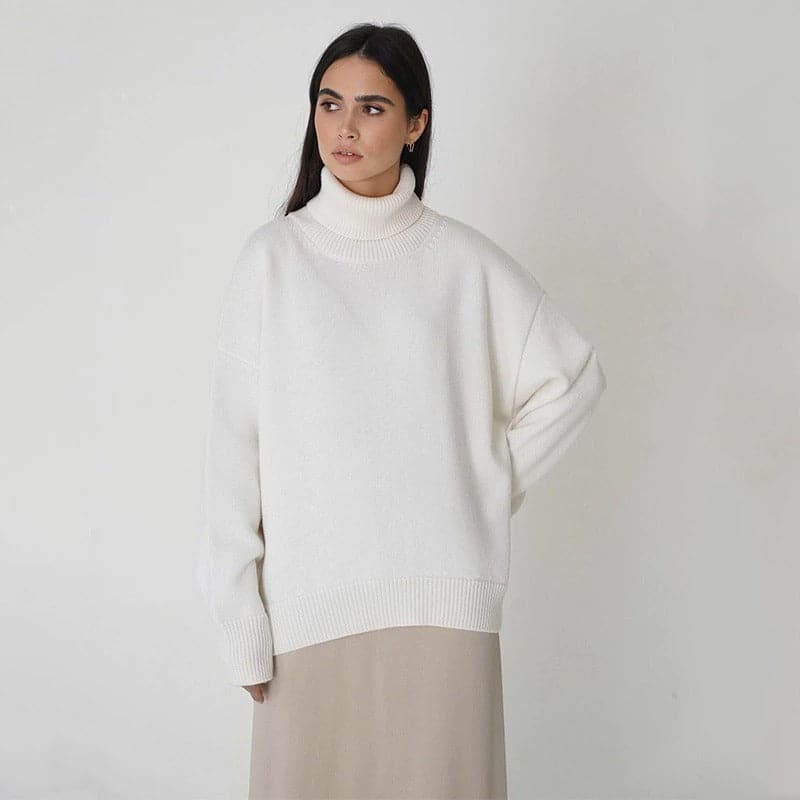 Ingrida knitted turtleneck – loose fit for women who like relaxed chic