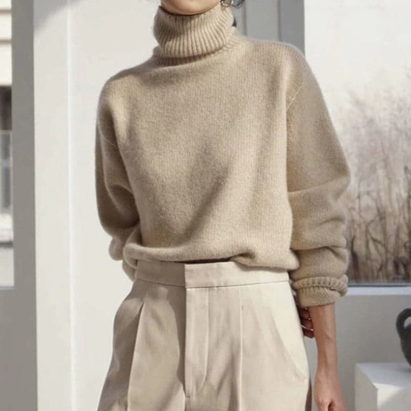Ingrida knitted turtleneck – loose fit for women who like relaxed chic