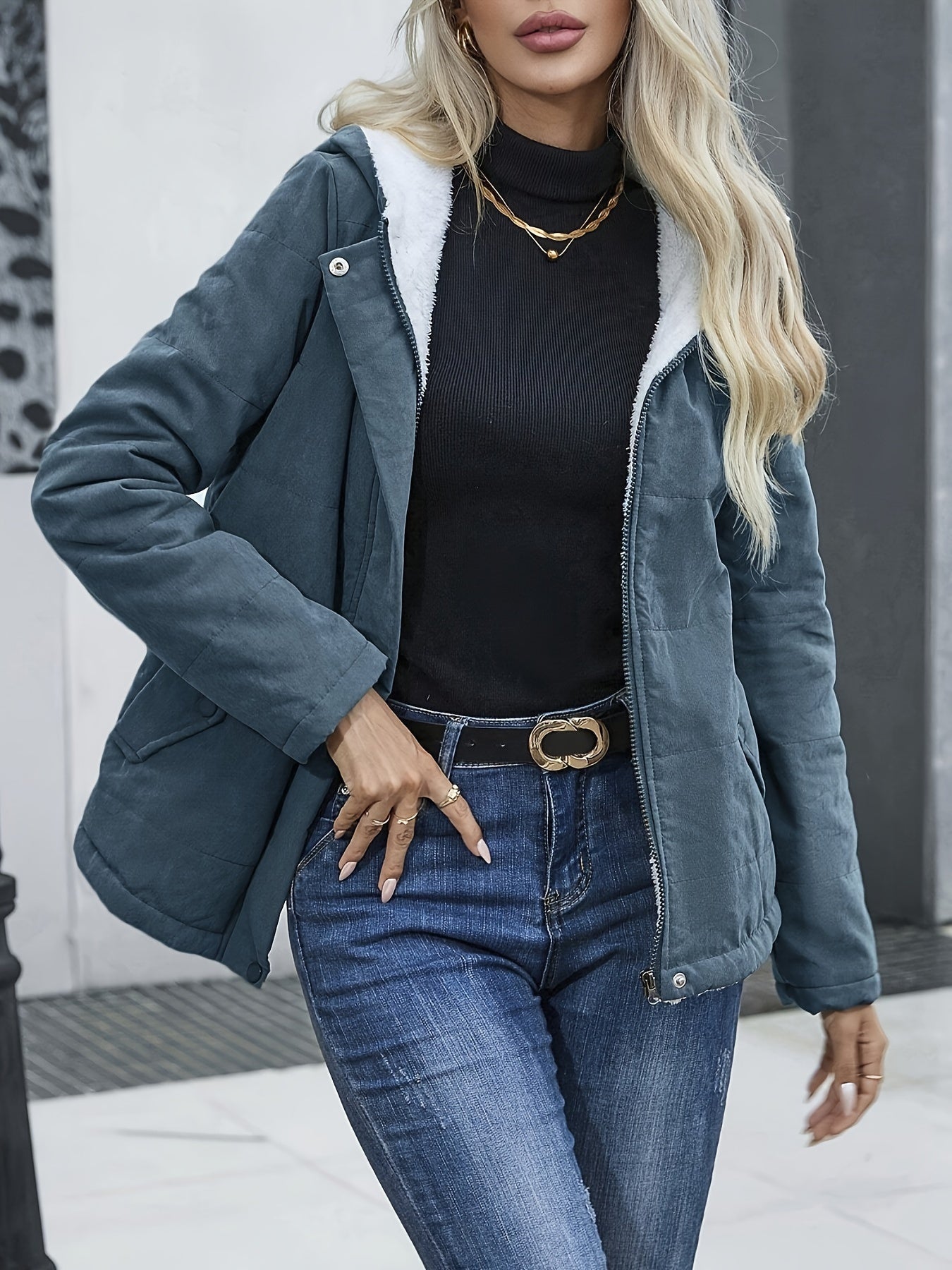 Liora™ | Lightweight Winter Jacket with Hood & Faux Fur for Women