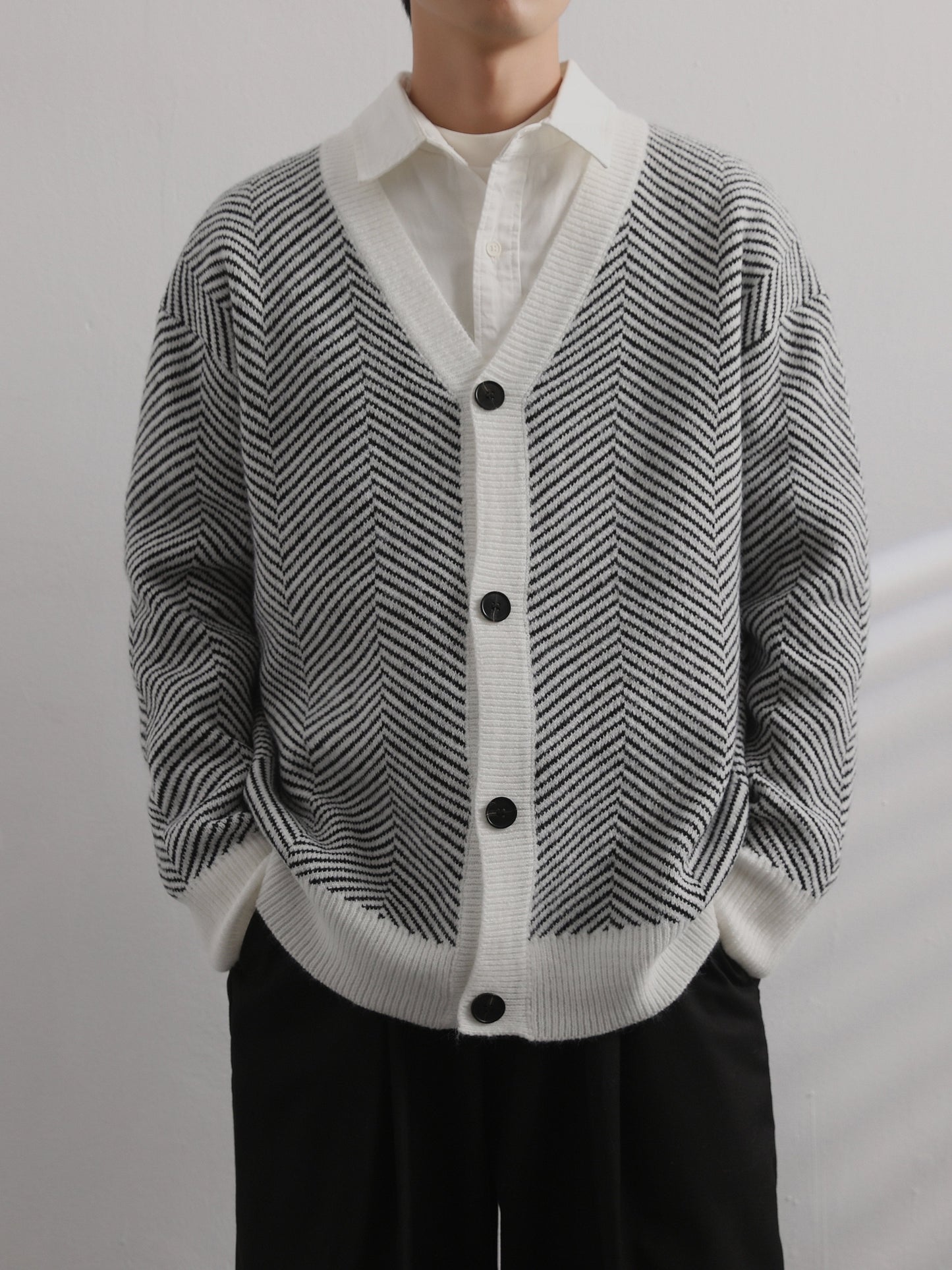 Thorsten Stylish Striped Loose Cardigan – Trendy Men’s Knitwear