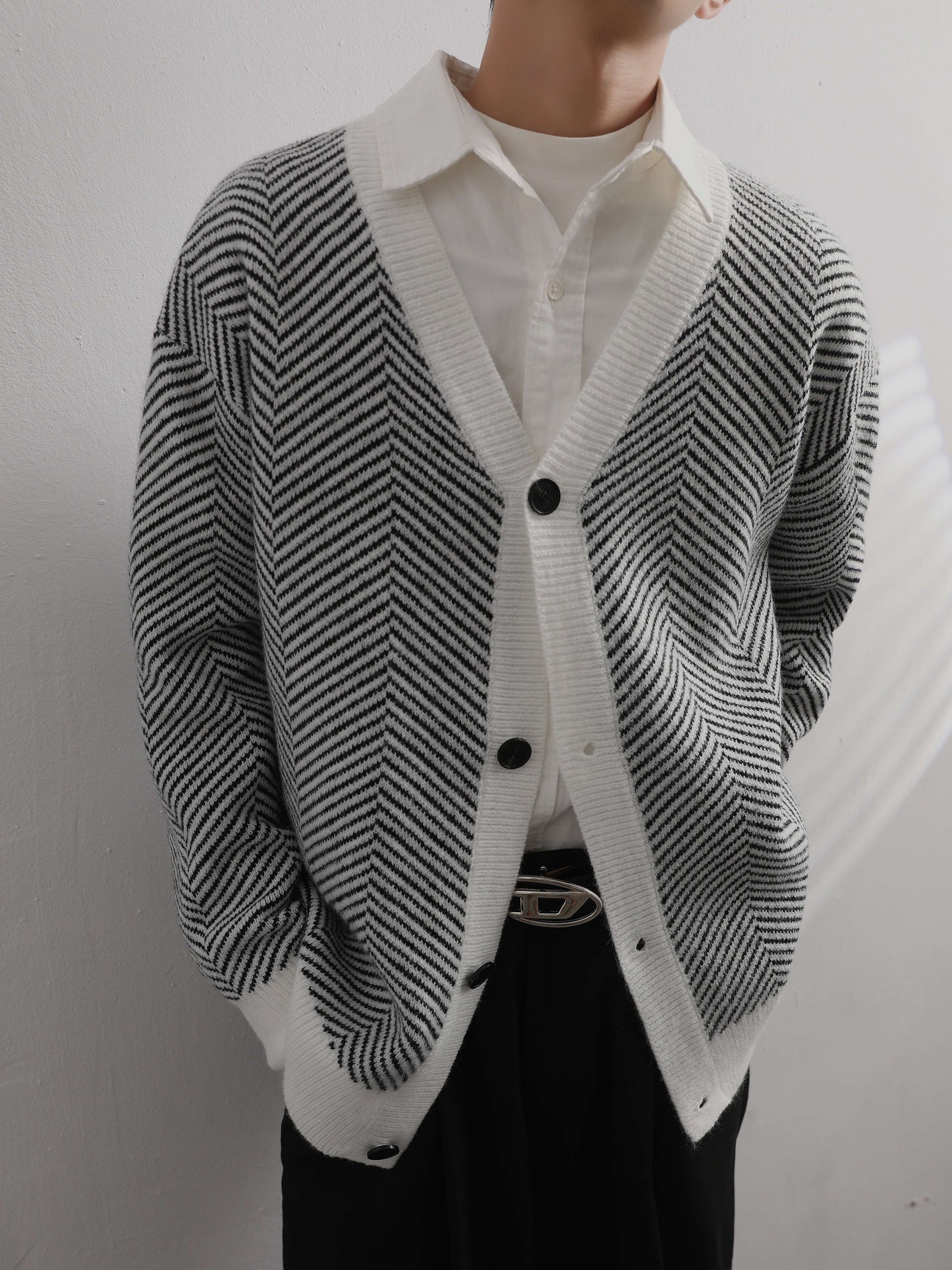 Thorsten Stylish Striped Loose Cardigan – Trendy Men’s Knitwear