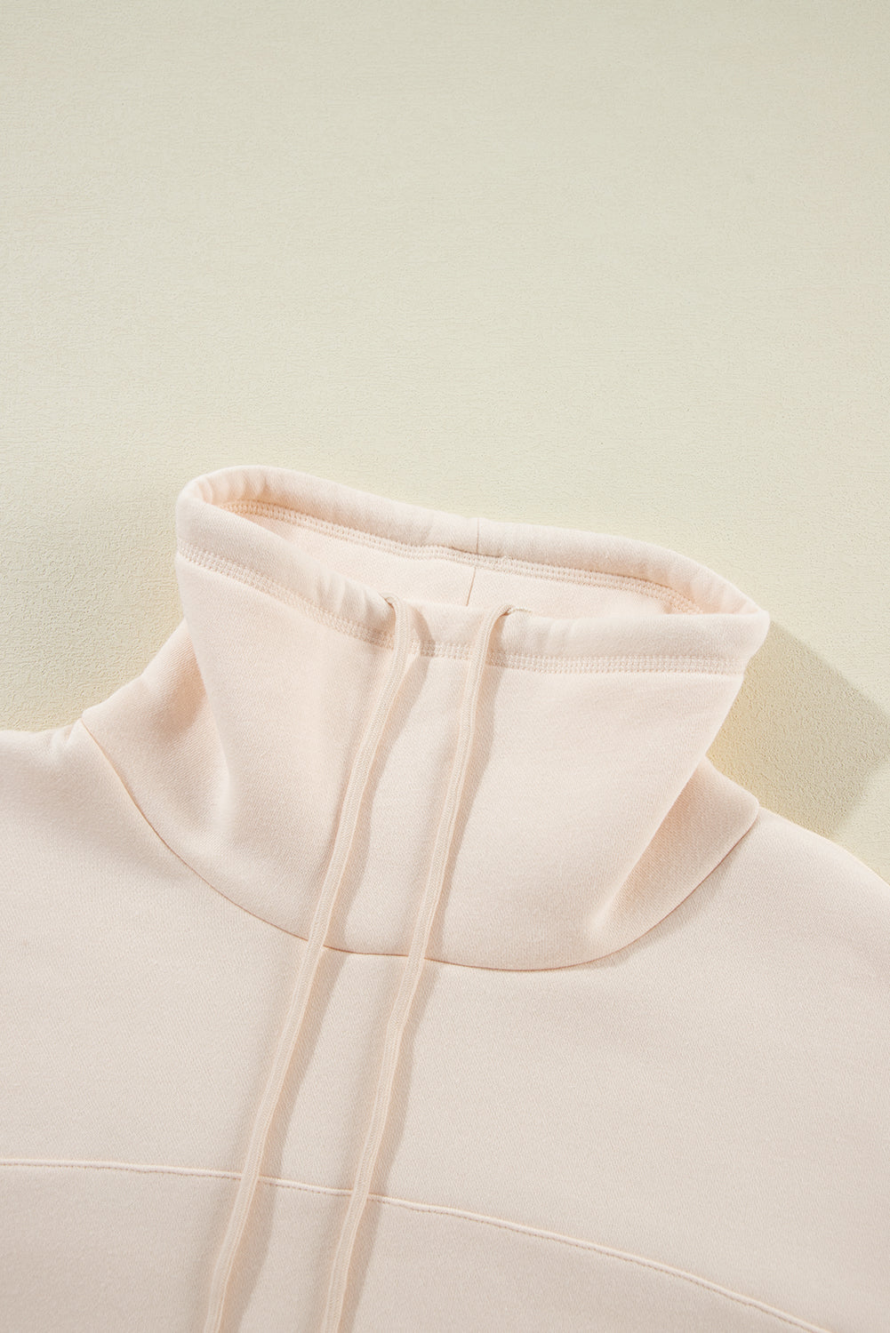 Celandine Damehættetrøje med høj hals – Pullover-sweatshirt med snøre