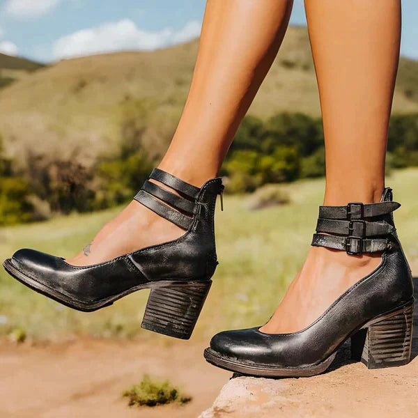 Valentina | Elegant Pumps with Ankle Strap