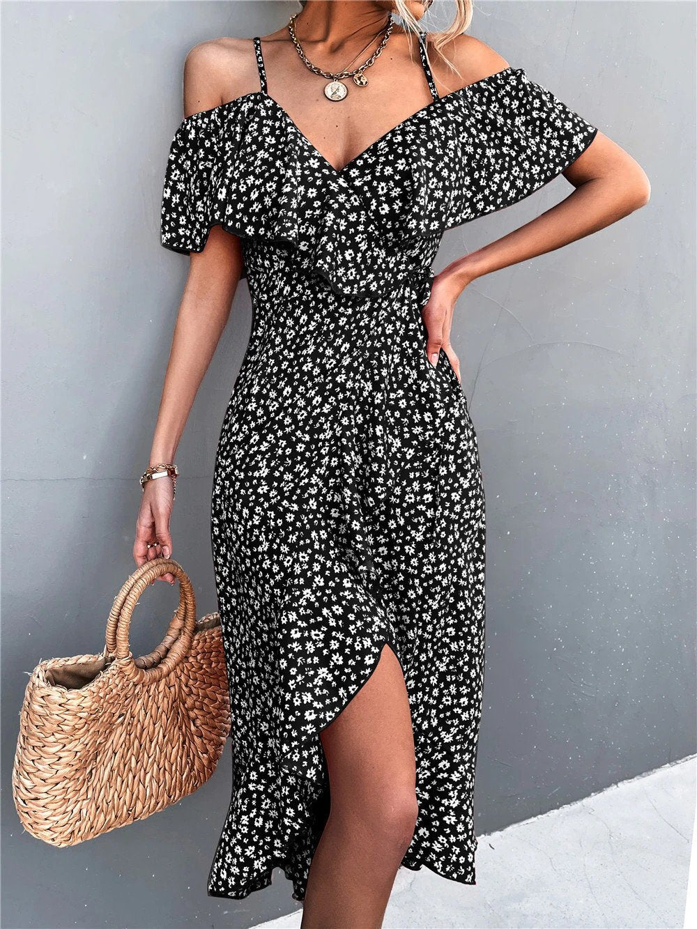 Sienna | Asymmetrisk maxikjole med boho-blomster