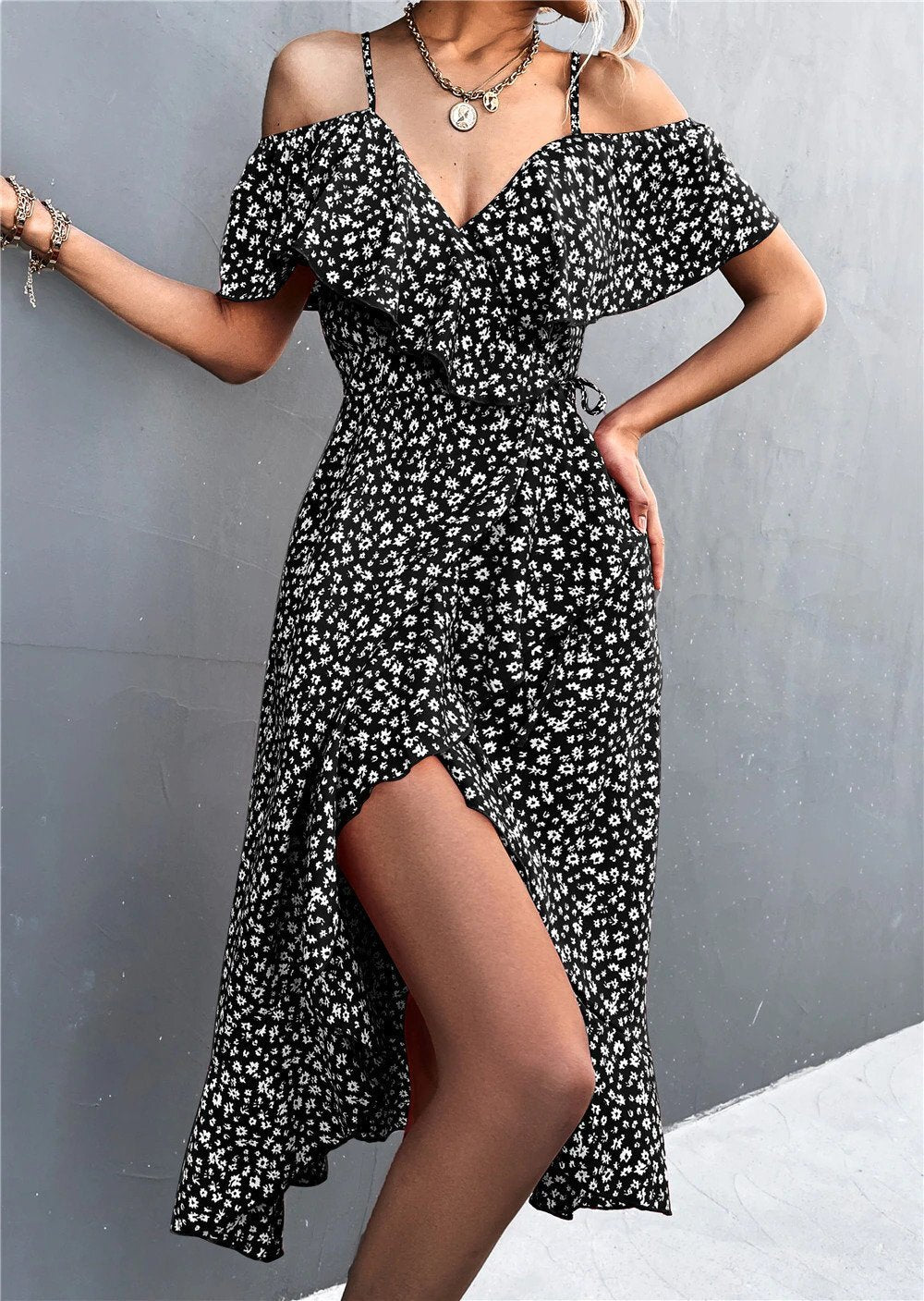 Sienna | Asymmetrisk maxikjole med boho-blomster