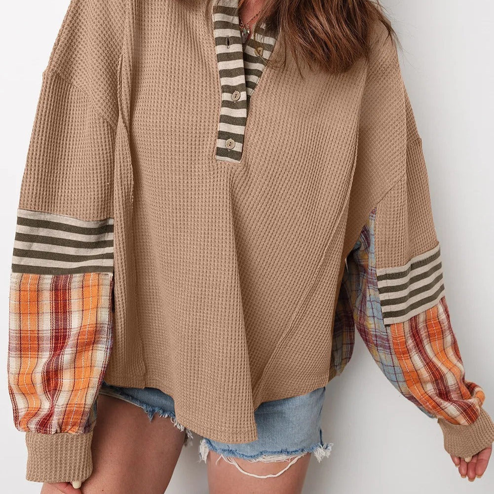 Corisande Dame Patchwork Sweater – Stribede og Ternede Ærmer