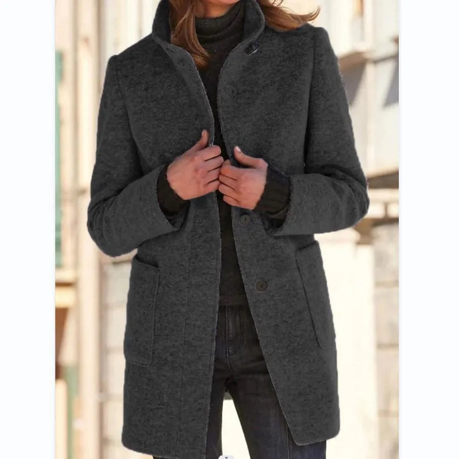 SORELLE™ | Damjakke i Premium Uld med Knappedesign