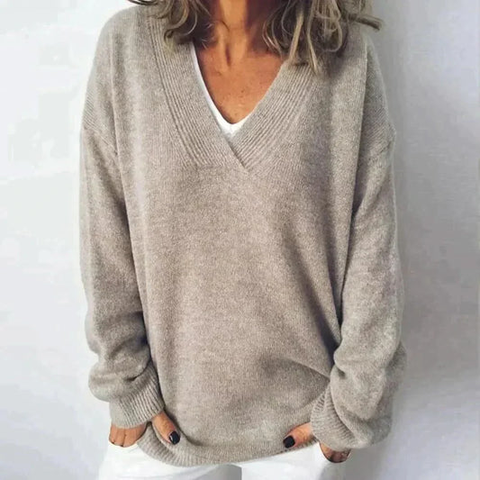 Elindra – Classic Women's Sweater with Relaxed Fit