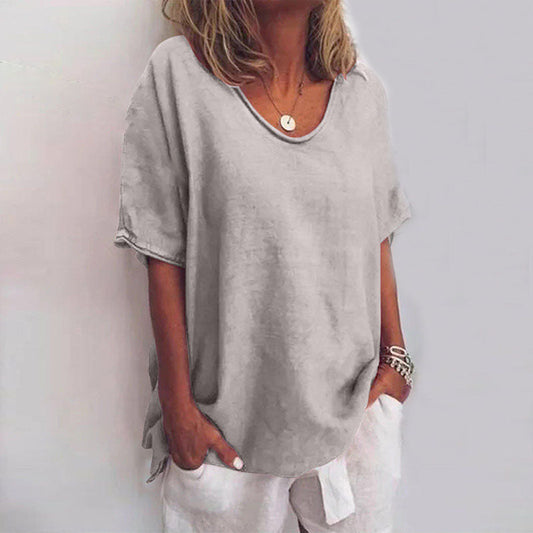 Karin | Blouse with round neckline and rolled sleeves