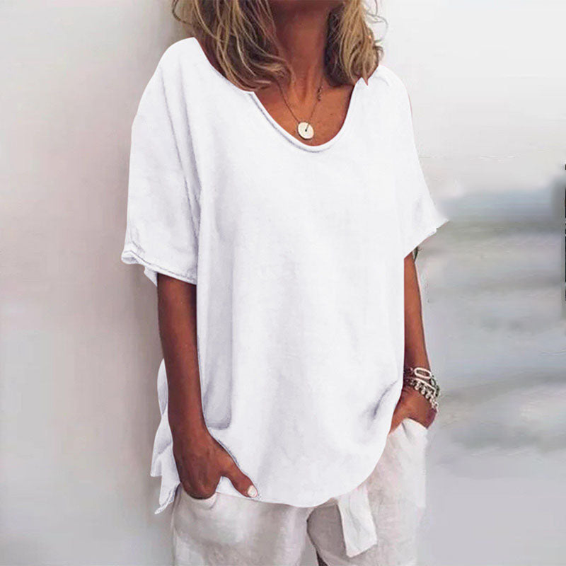 Karin | Blouse with round neckline and rolled sleeves