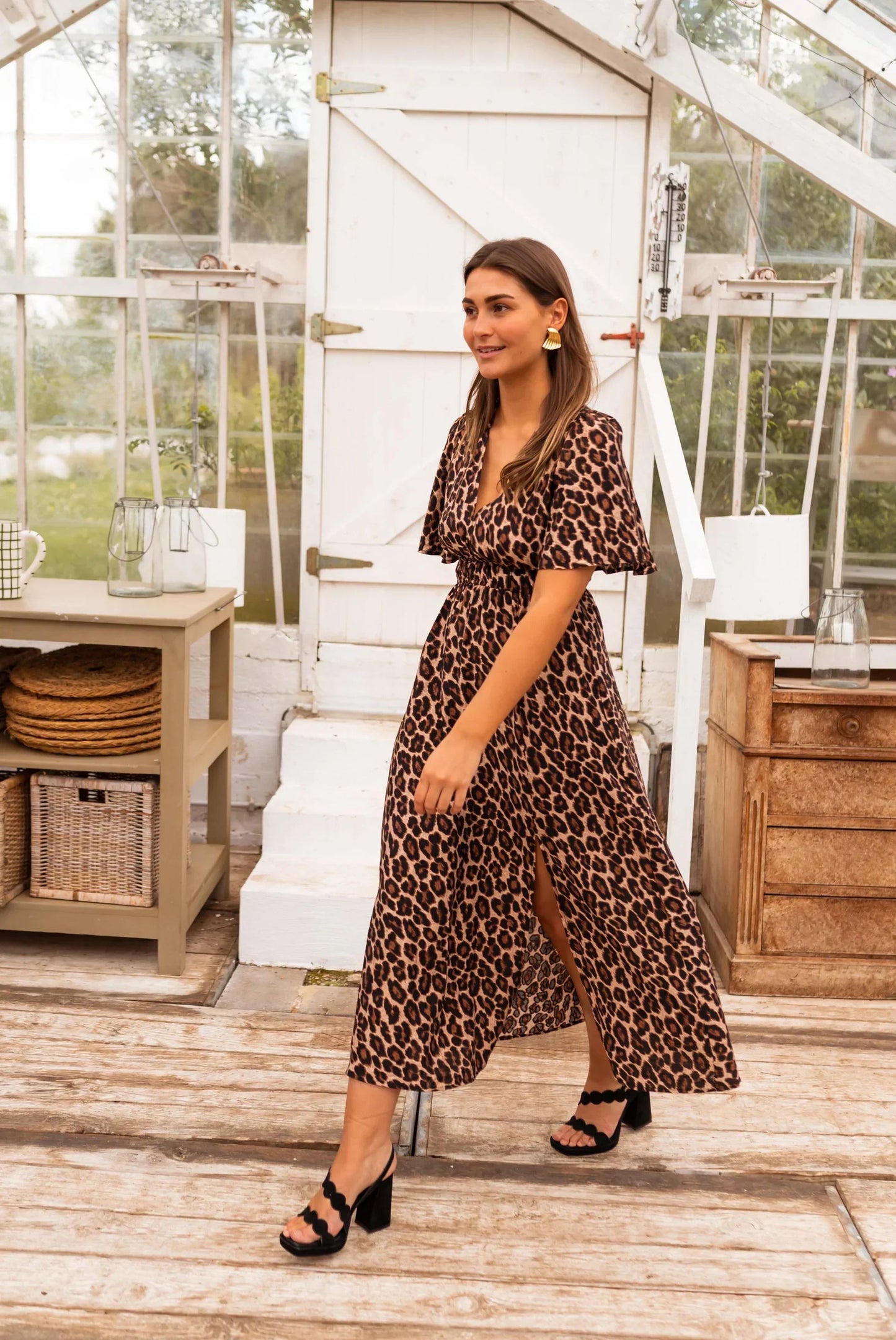 Leona | Maxikjole i leopardmønstret genanvendt polyester